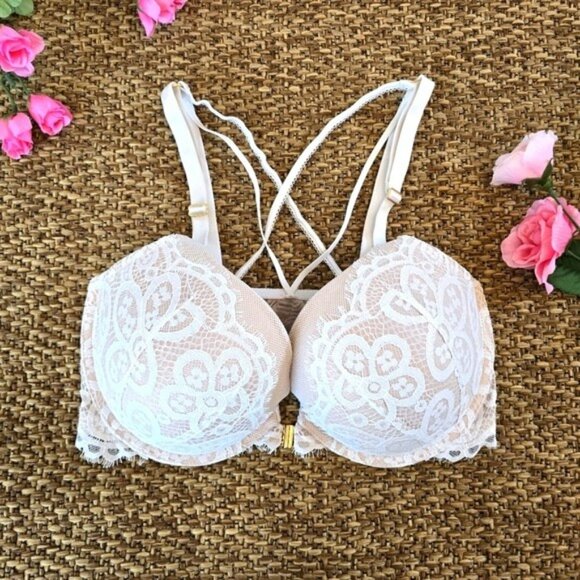 Victoria's Secret Other - Victoria's Secret Lace Bra in White
